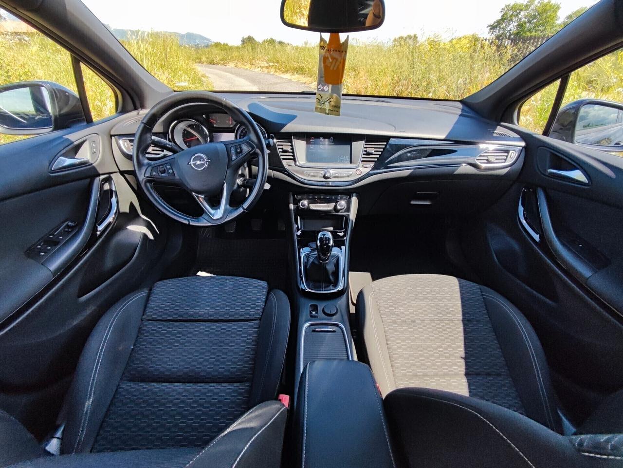 Opel Astra 1.4 Turbo 110CV EcoM Sports Tourer Innovation