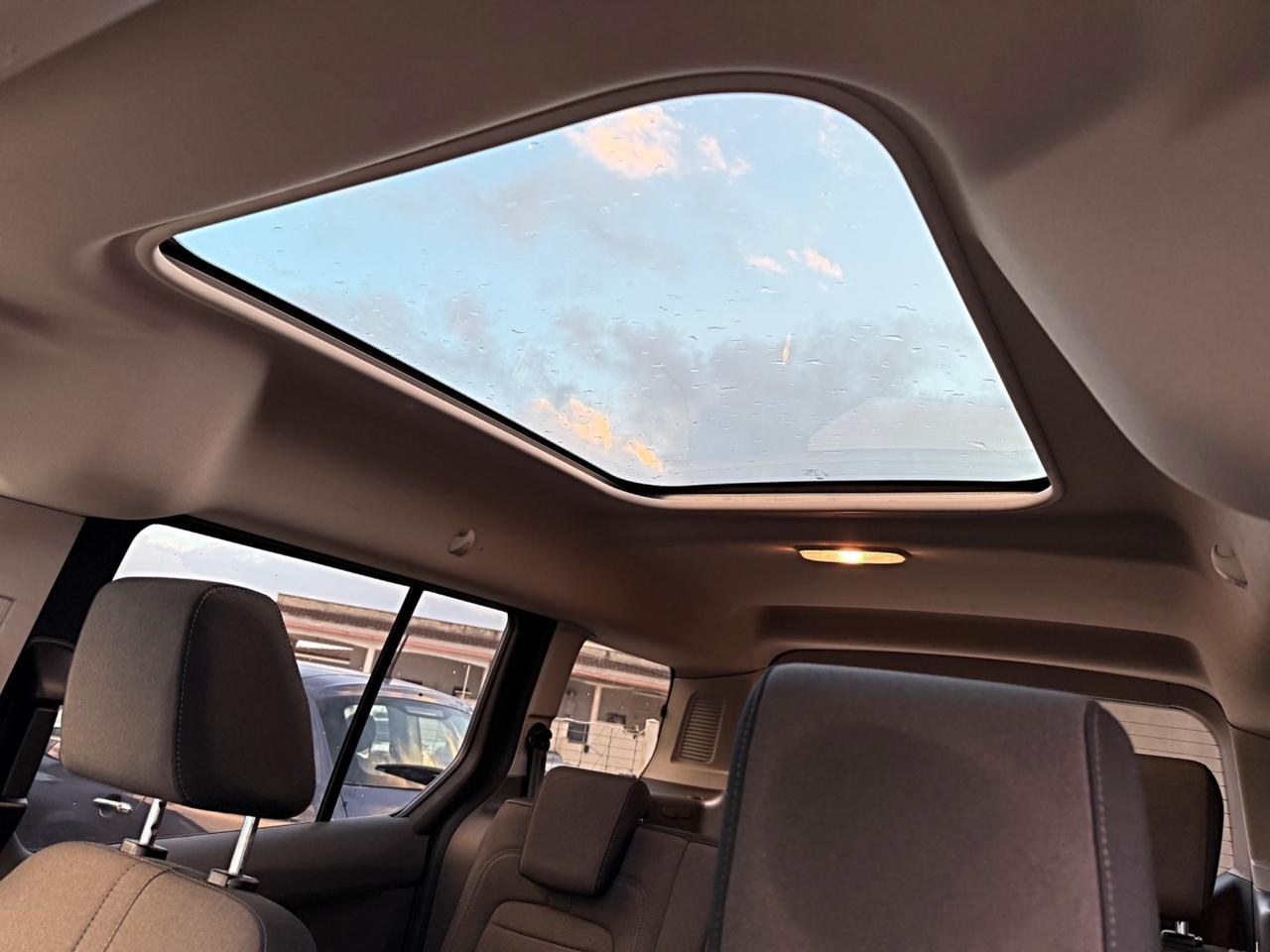 Ford Tourneo Connect 1.5 TDCi 120 CV Powershift Titanium