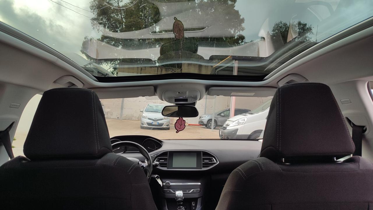 Peugeot 308 BERLINA TETTO PANORAMICO 1.6 HDI