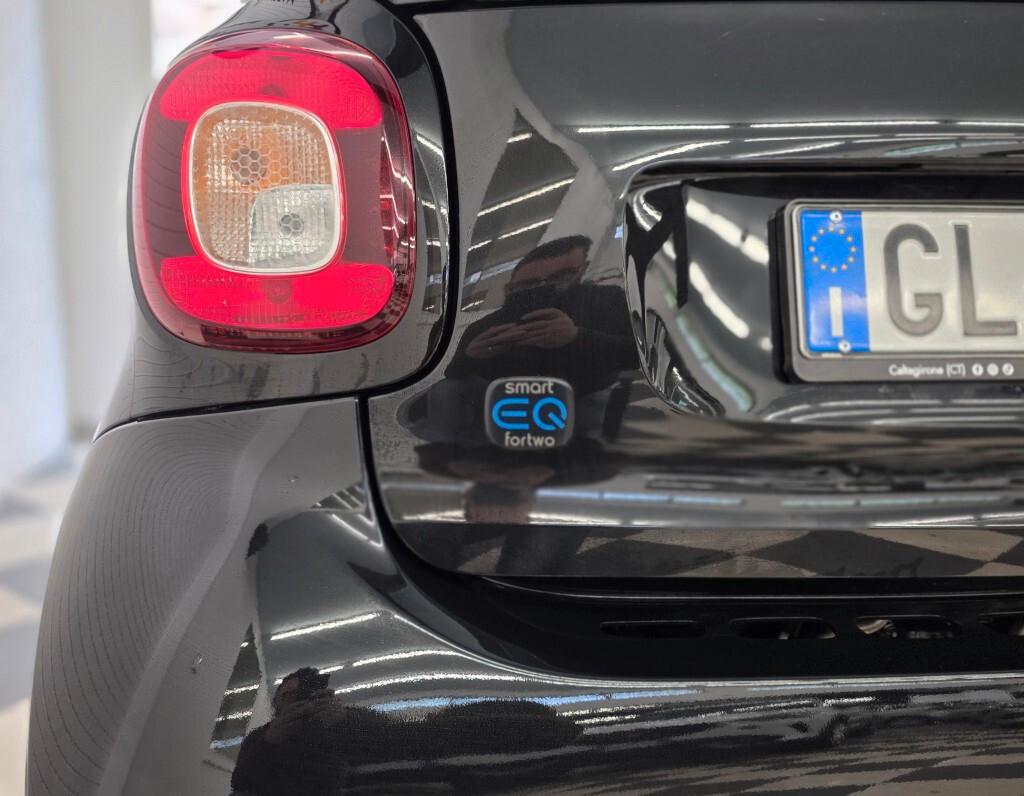 Smart ForTwo EQ elettrica cabrio Passion