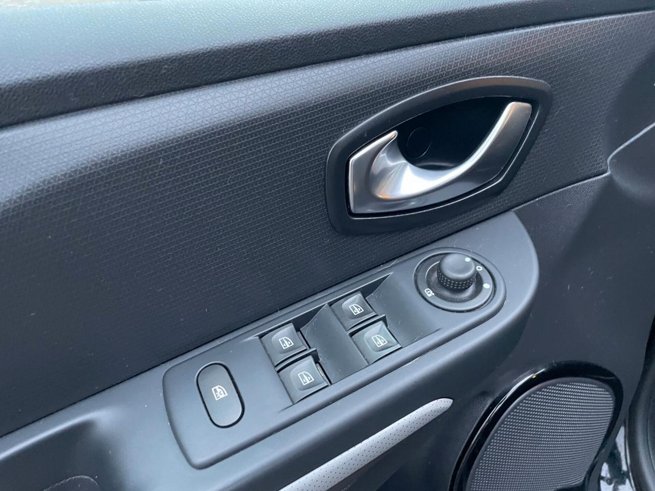 Renault Clio dCi 8V 90CV S&S 5 p LIMITED