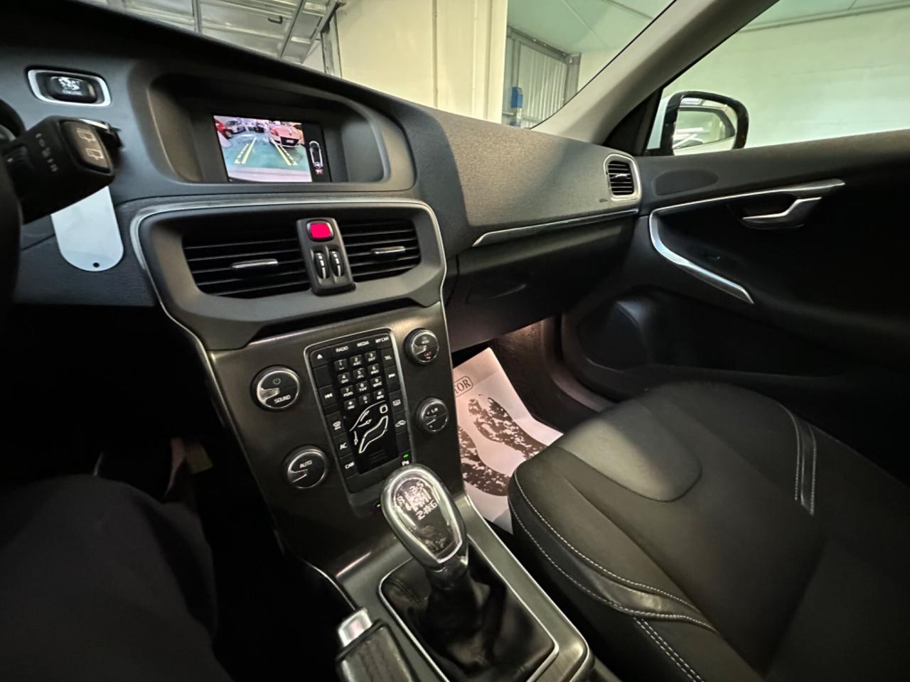 Volvo V40 D2 1.6 diesel (anche per neopatentati)