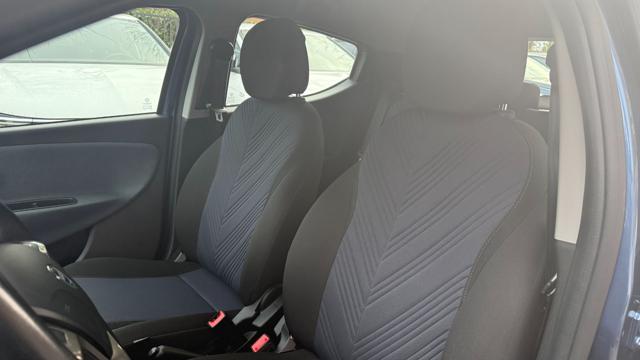 LANCIA Ypsilon 1.0 FIREFLY S&S HYBRID GOLD*24M.G.*CARPLAY*LED*TEL