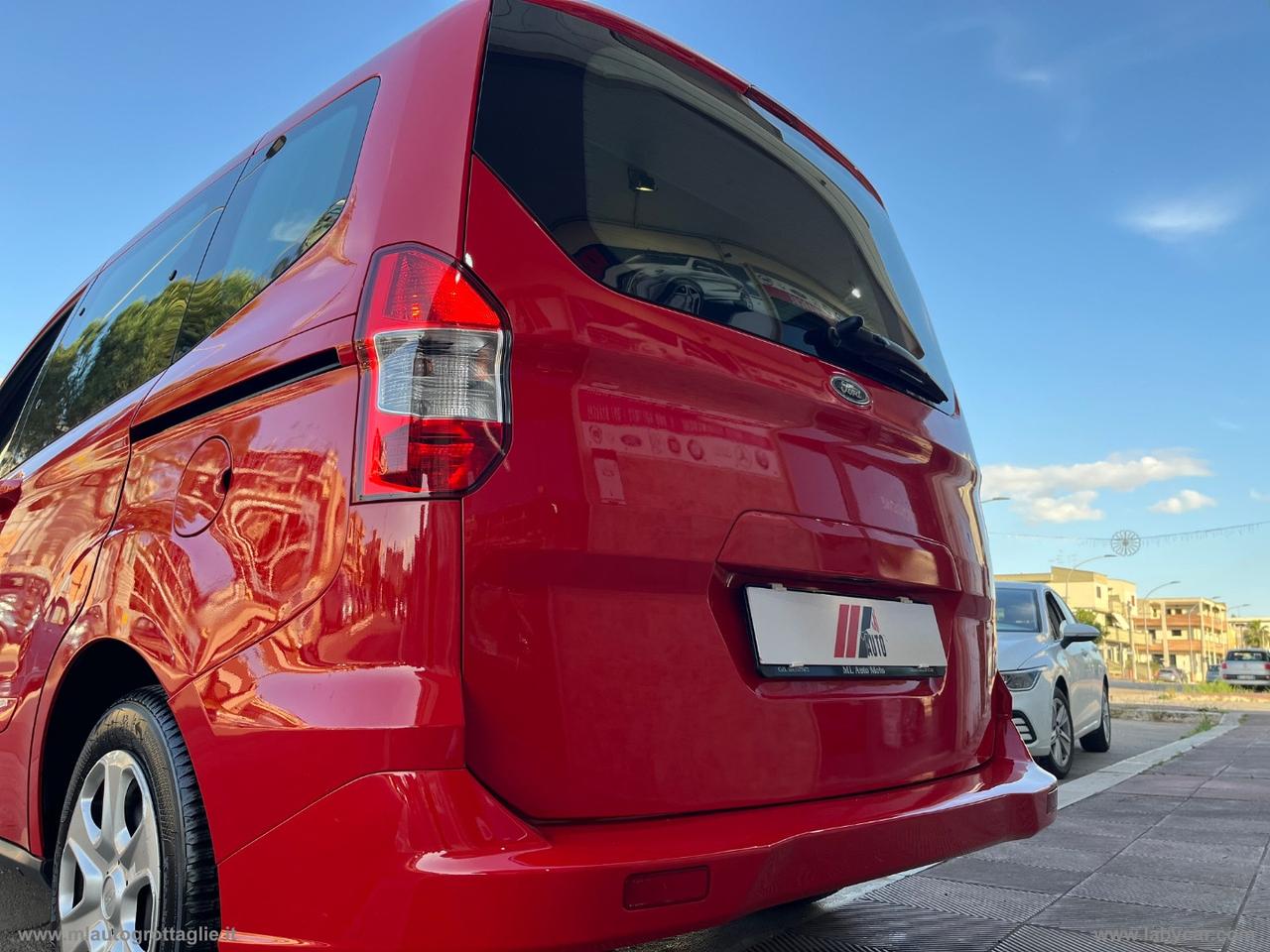 FORD Tourneo Courier 1.5 TDCI 75 CV Sport