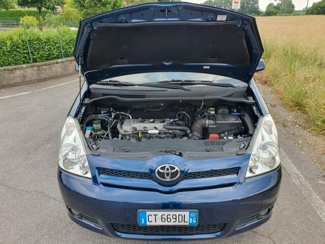 Toyota Corolla Verso 1.6 16V