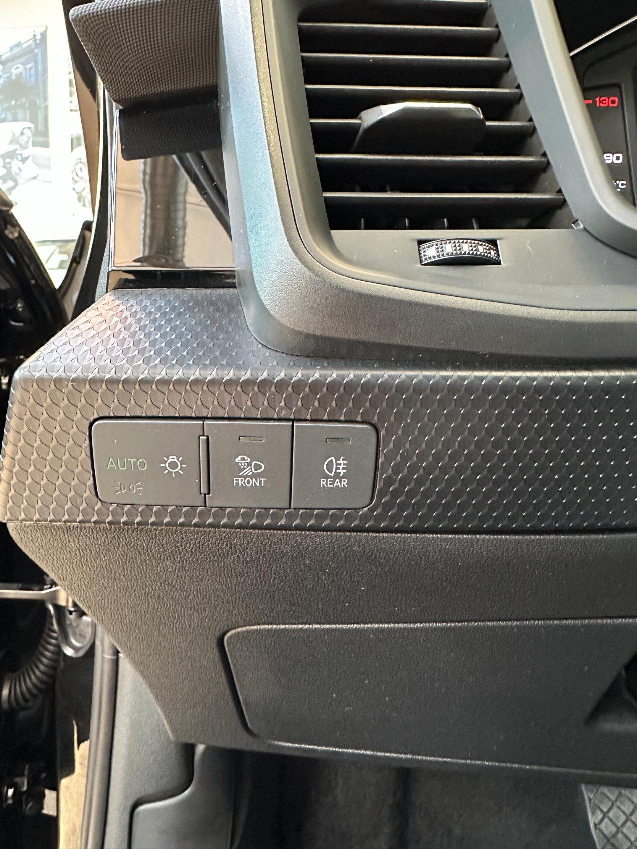 Audi A1 Sportback 30 1.0 tfsi Admired Advanced 110cv s-tronic-Carplay-LED-17"
