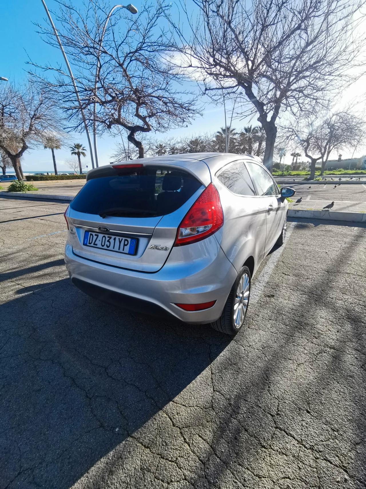 Ford Fiesta 1.4 3P. Bz. GPL Titanium 2009
