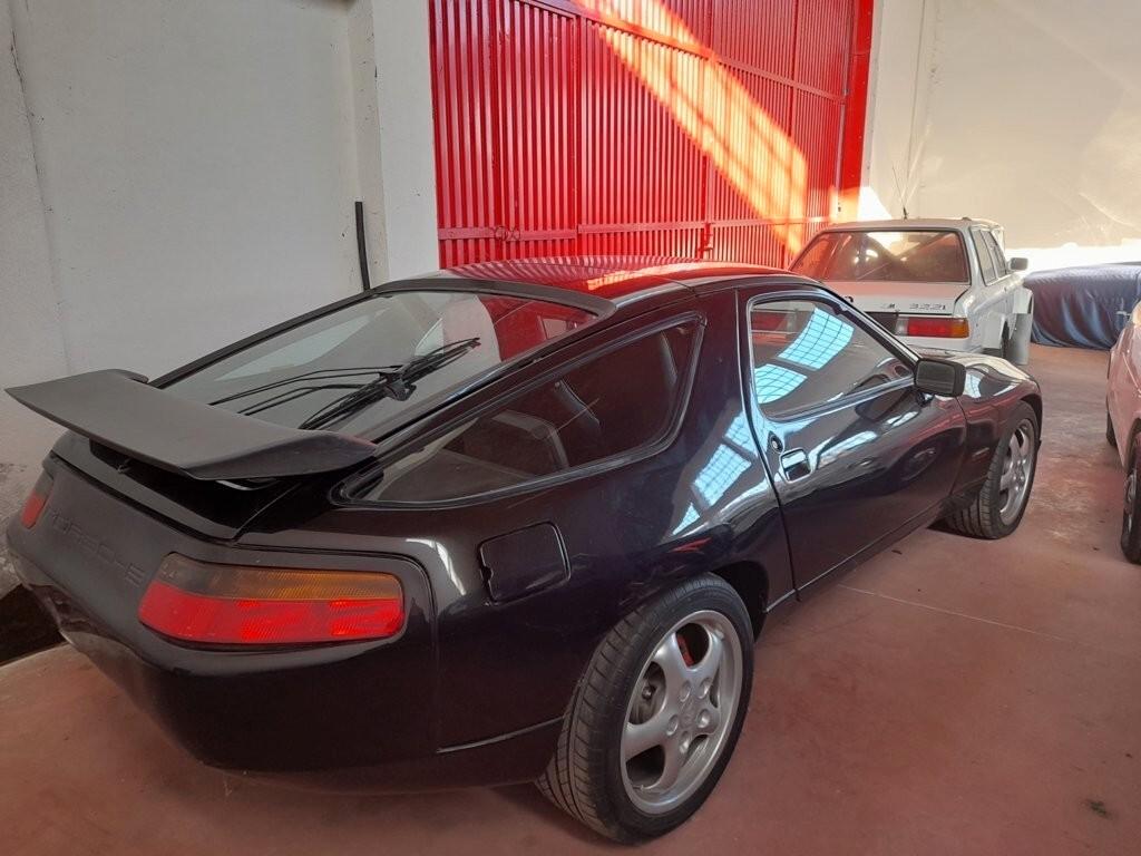 Porsche 928 S