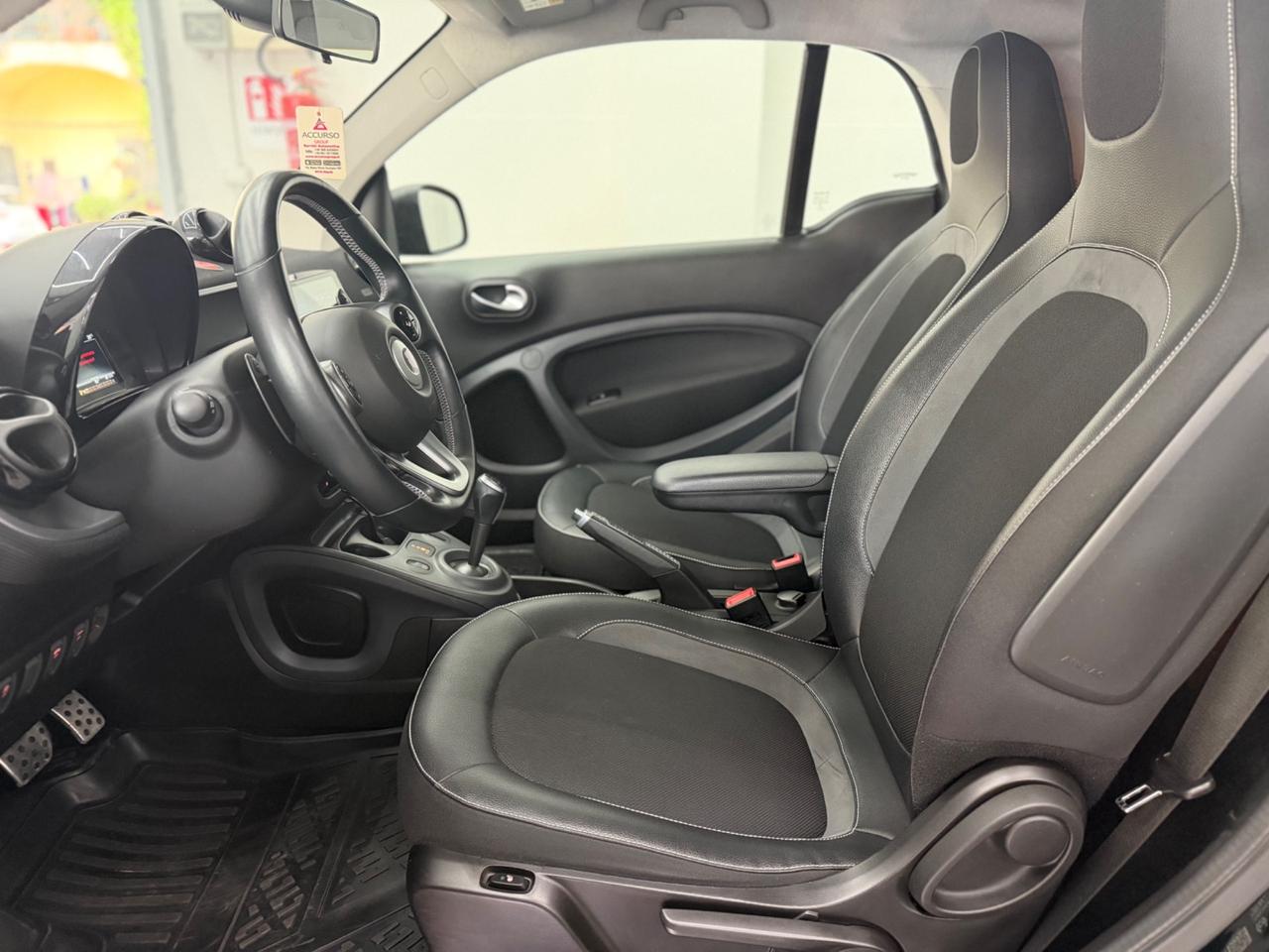 Smart ForTwo BRABUS 0.9 Turbo twinamic 2017