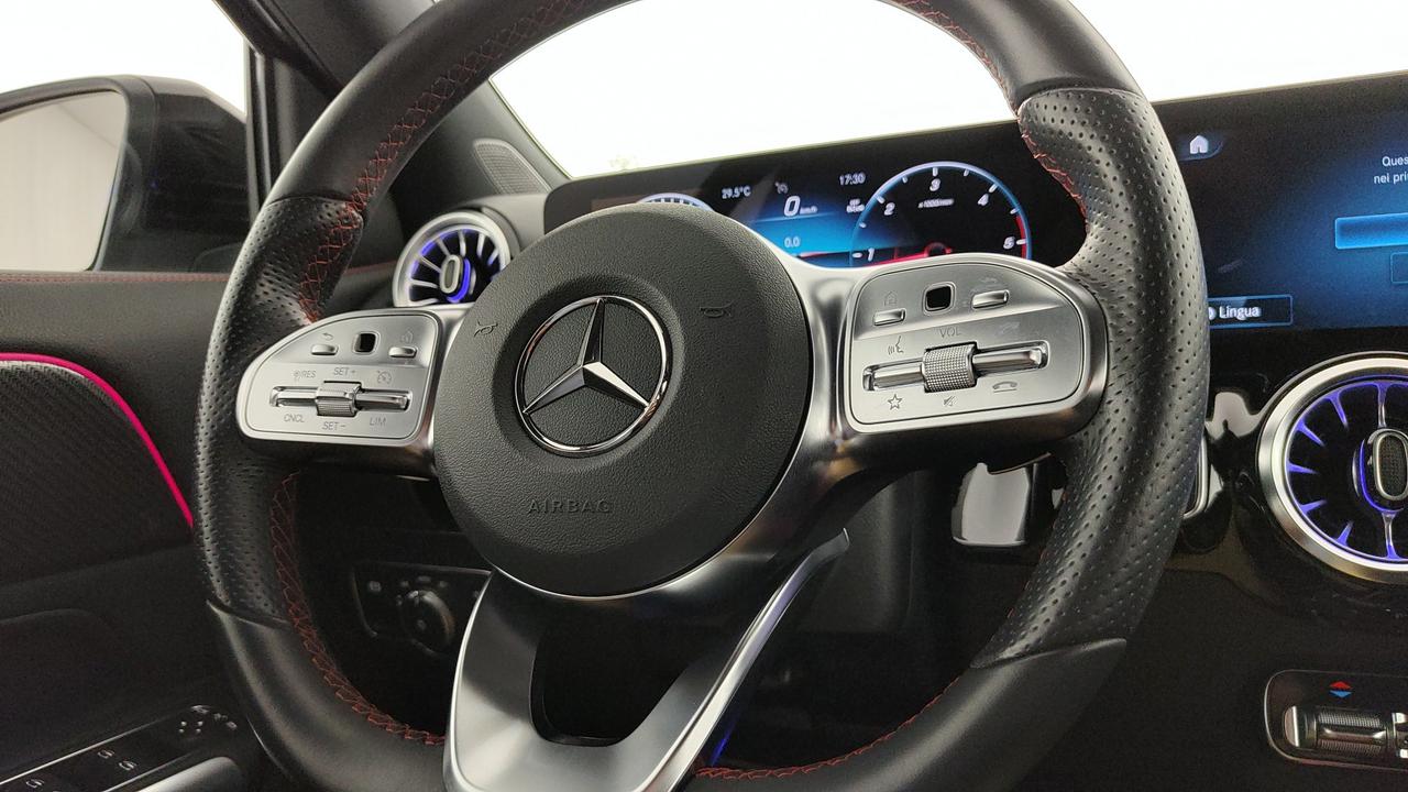 Mercedes-Benz GLA 200 d Premium 4matic auto