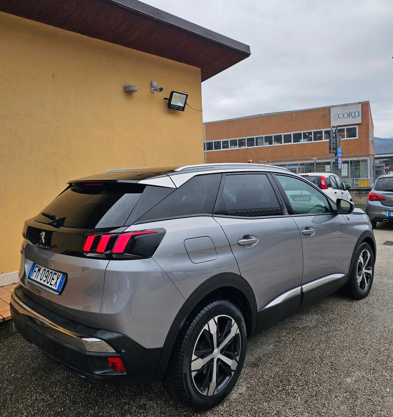 Peugeot 3008 BlueHDi 130 S&S Crossway