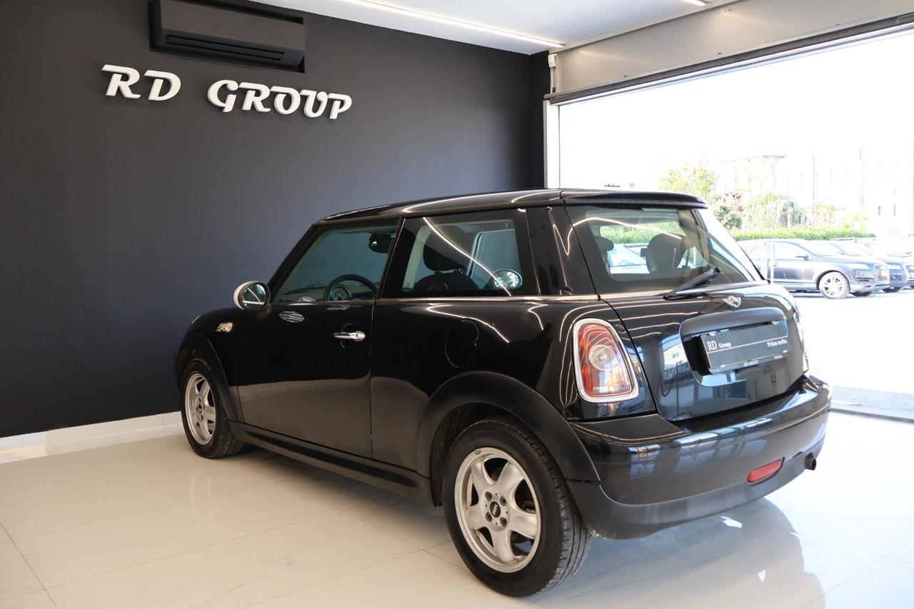 Mini 1.4 16V One ok neopatentati