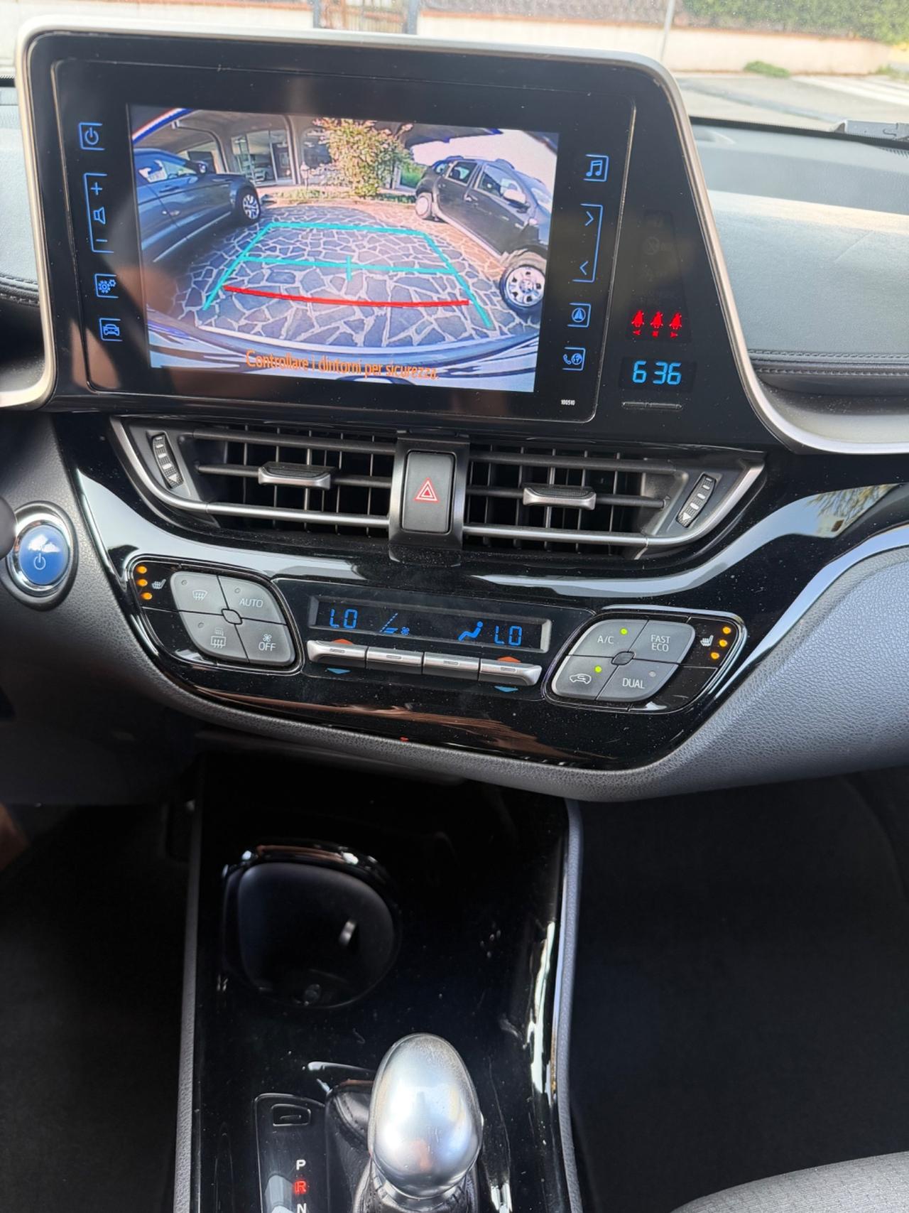 Toyota C-HR 1.8 Hybrid E-CVT Trend