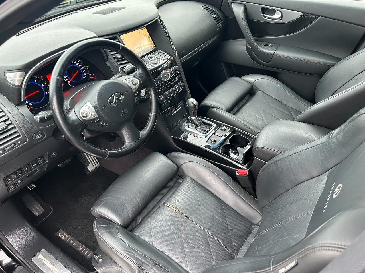 INFINITI FX 3.0DS V6 238CV AWD auto Premium - EXPORT