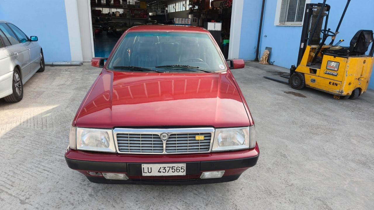 Lancia Thema 8.32
