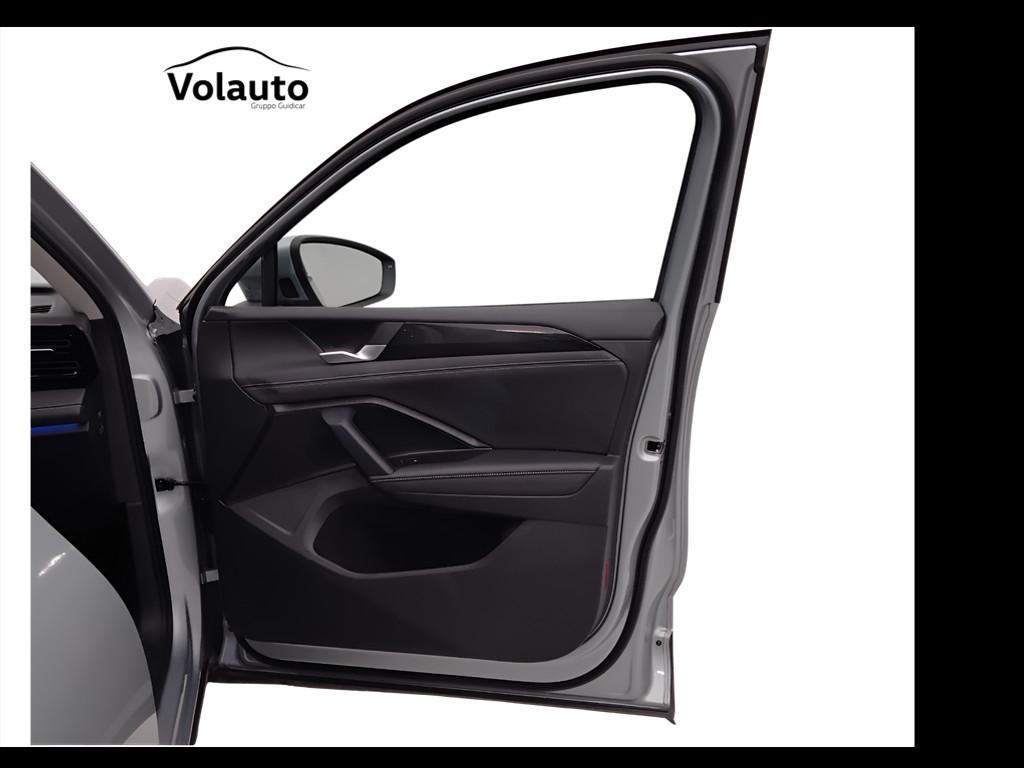 VOLKSWAGEN Tiguan III 2024 - Tiguan 2.0 tdi Life 150cv dsg