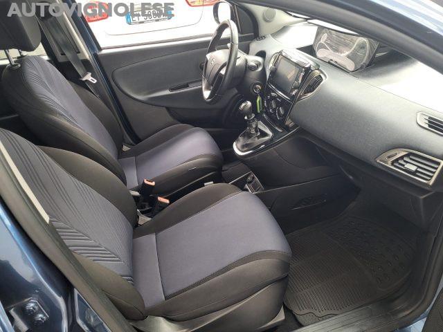 LANCIA Ypsilon 1.0 FireFly 5 porte Hybrid Gold-5 posti-fendi-Sens