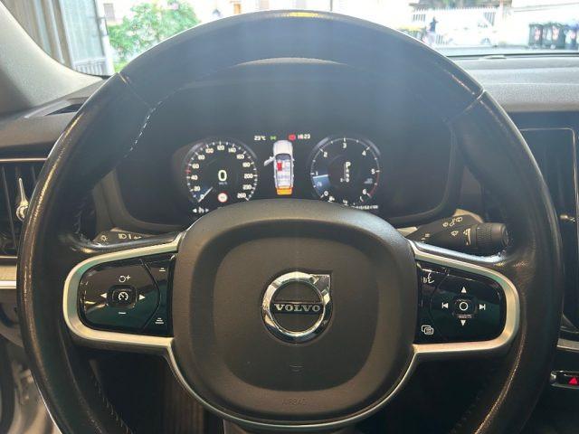 VOLVO V60 Cross Country D4 AWD Geartronic Business Plus