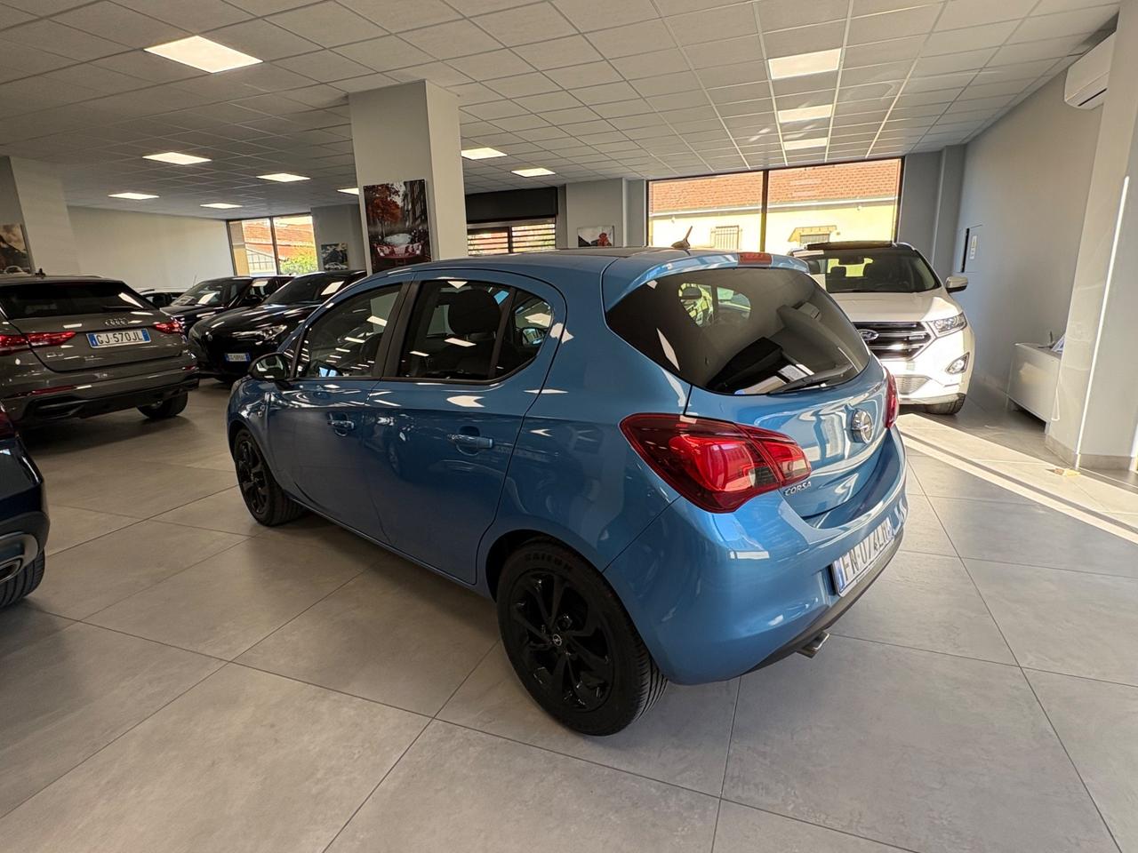Opel Corsa b-Color 1.2 ben 69cv 2018 neopatentati