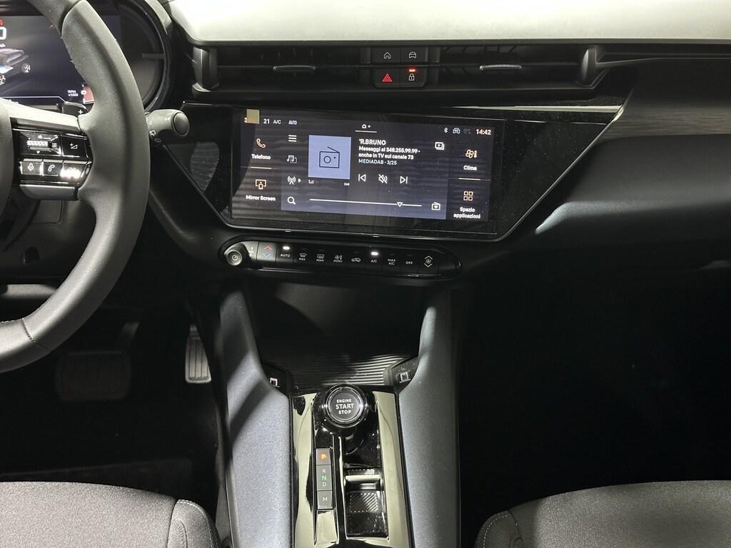 Alfa Romeo Junior 1.2 ibrida 136cv edct6