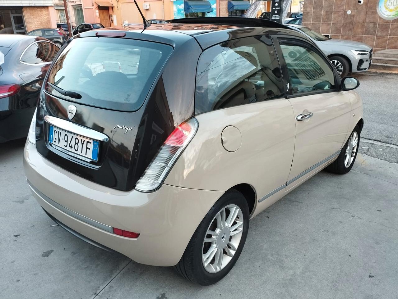 Lancia Ypsilon 1.3 MJT 90 CV Oro Giallo