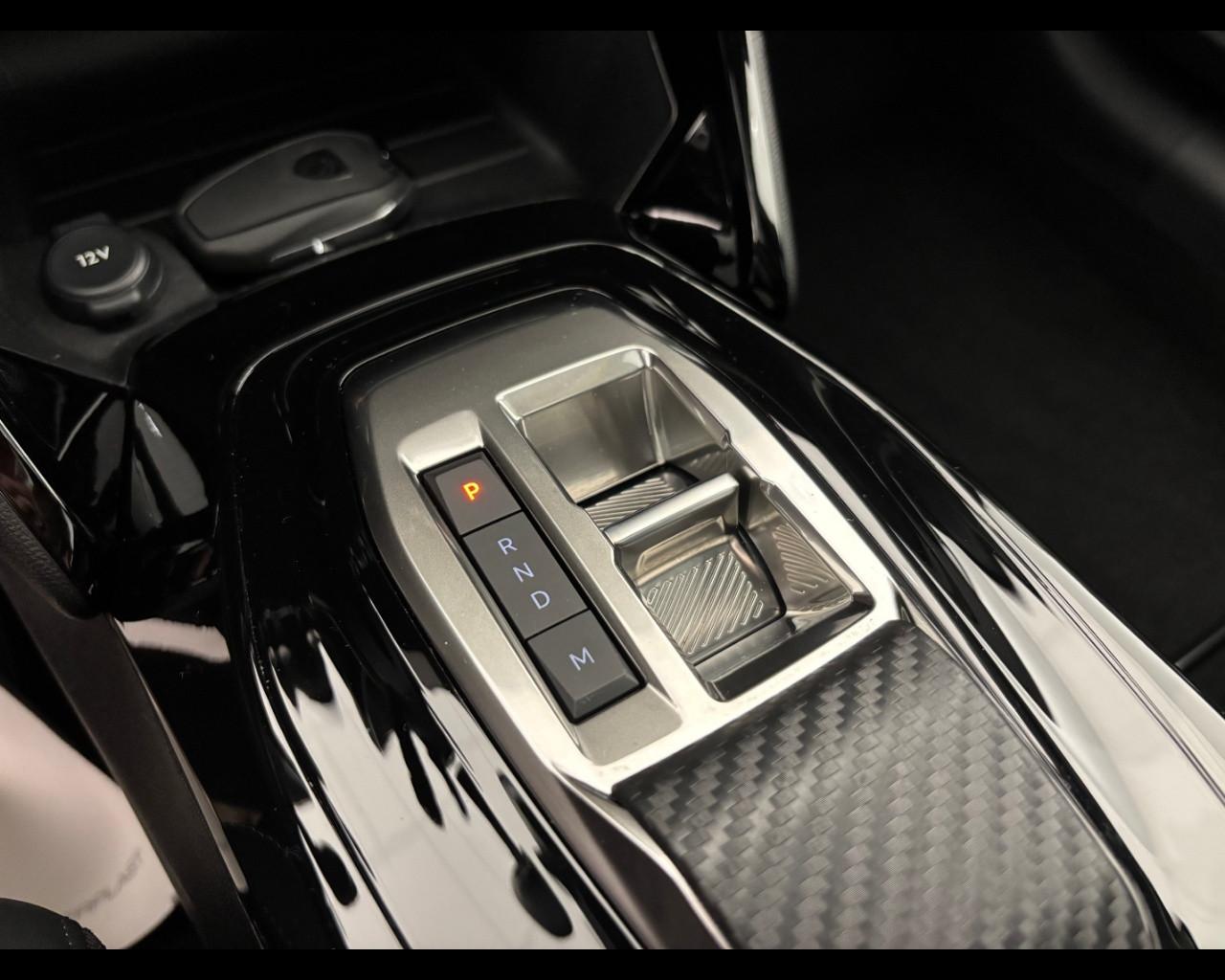 PEUGEOT 208 1.2 hybrid GT 145cv e-dcs 6