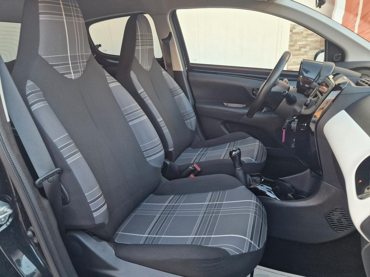 Peugeot 108 Style 1.0 VTi benzina 70cv