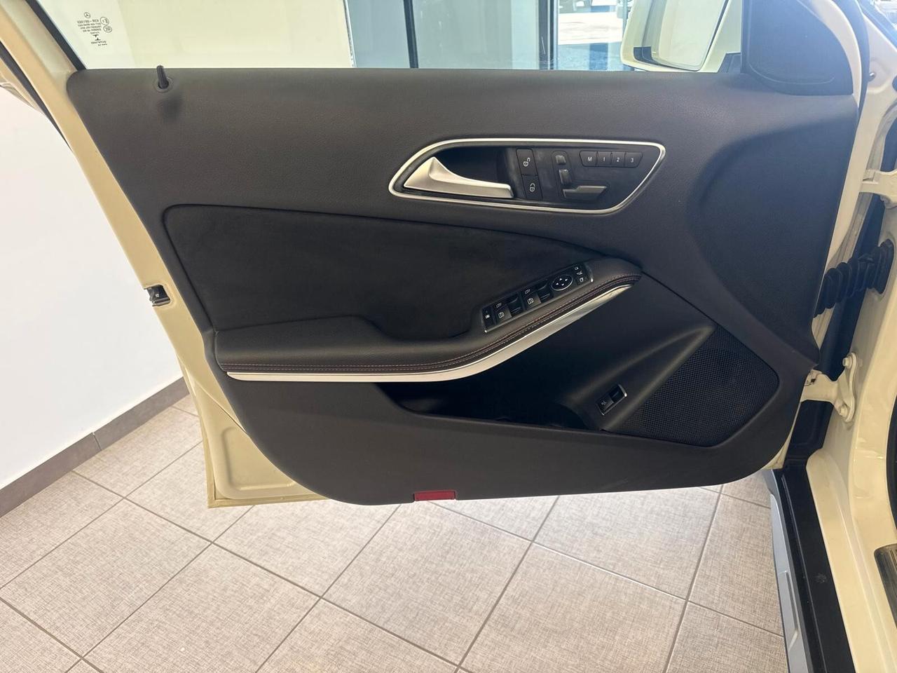 Mercedes-benz GLA 200 d Sport TETTO - 2017