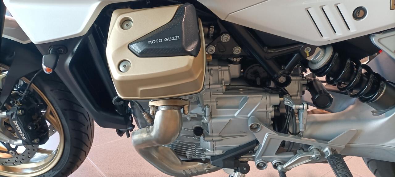 Moto Guzzi V100 Mandello