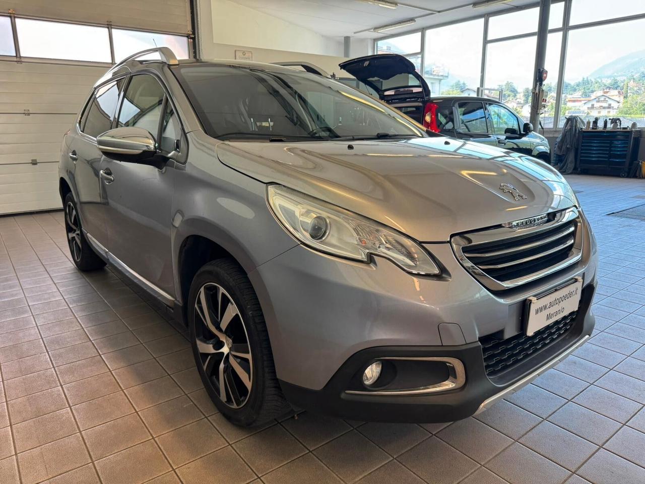 Peugeot 2008 BlueHDi 100 Allure
