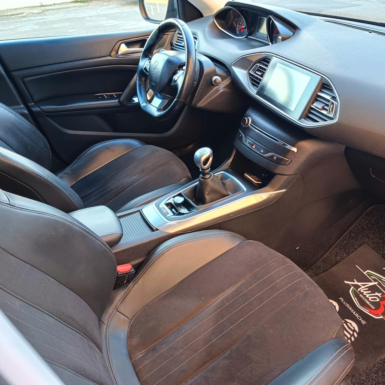Peugeot 308 BlueHDi 120 S&S SW Allure