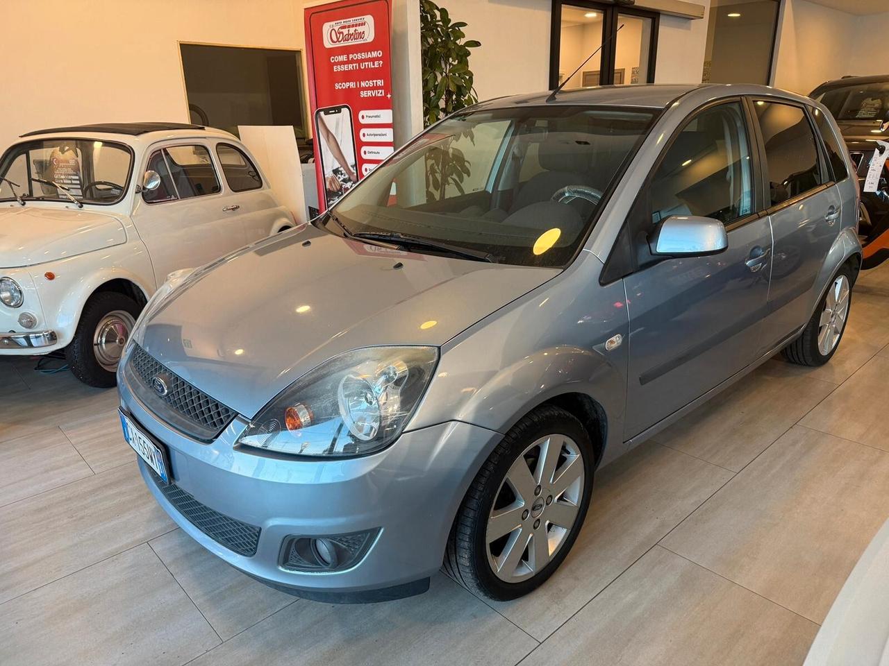 Ford Fiesta 1.4 automatica