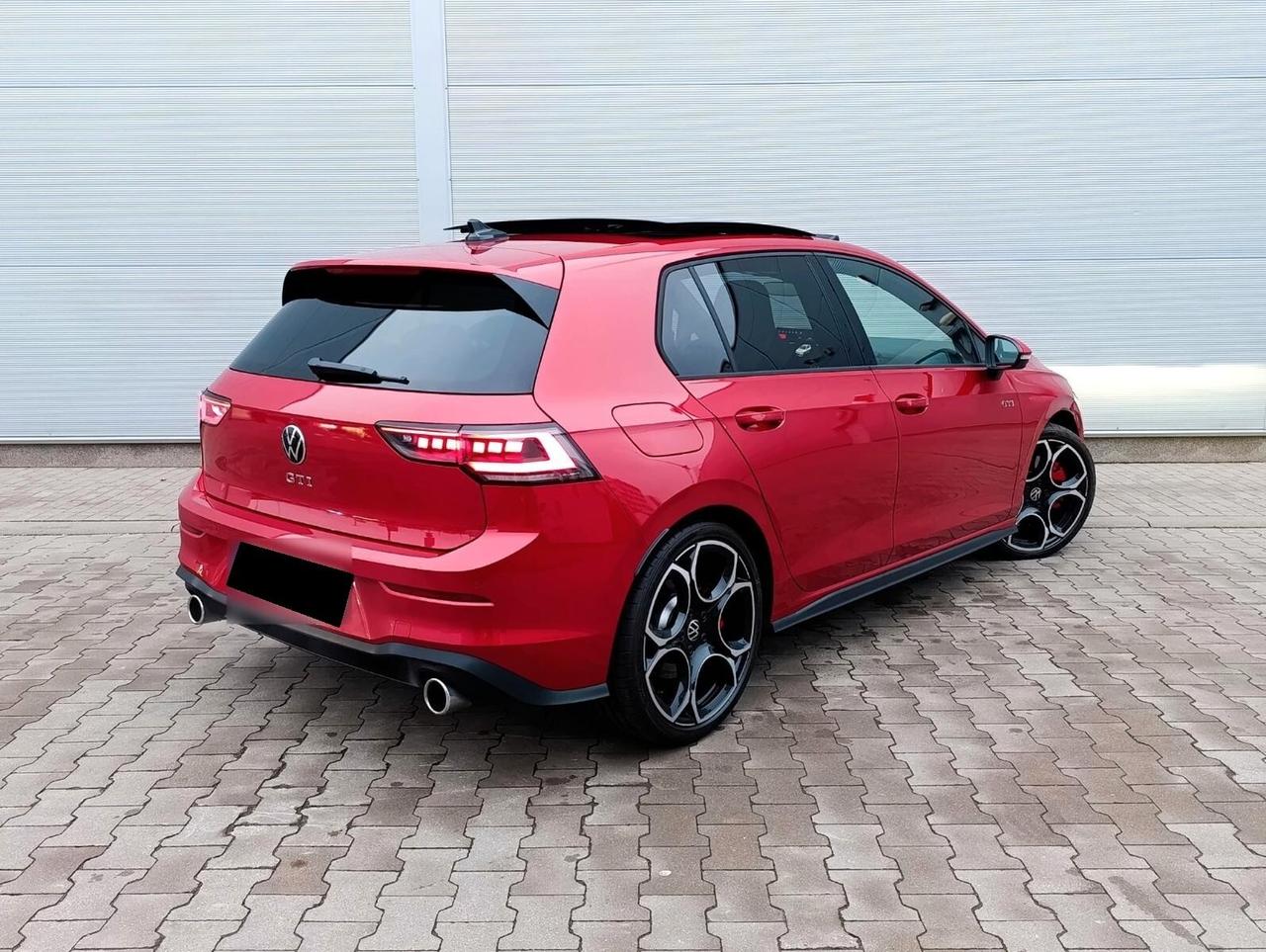 Volkswagen Golf GTI 2.0 TSI DSG