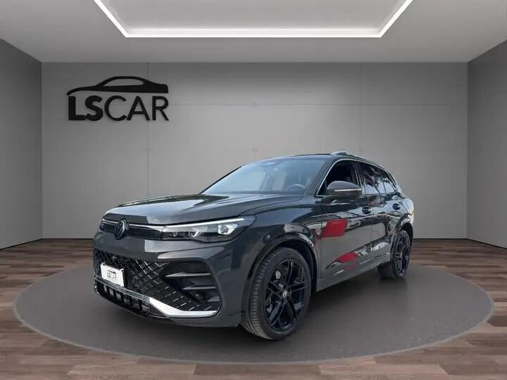 olkswagen Tiguan 2.0 tdi R-Line 150cv dsg~Unipro~Promo~Finanziamento