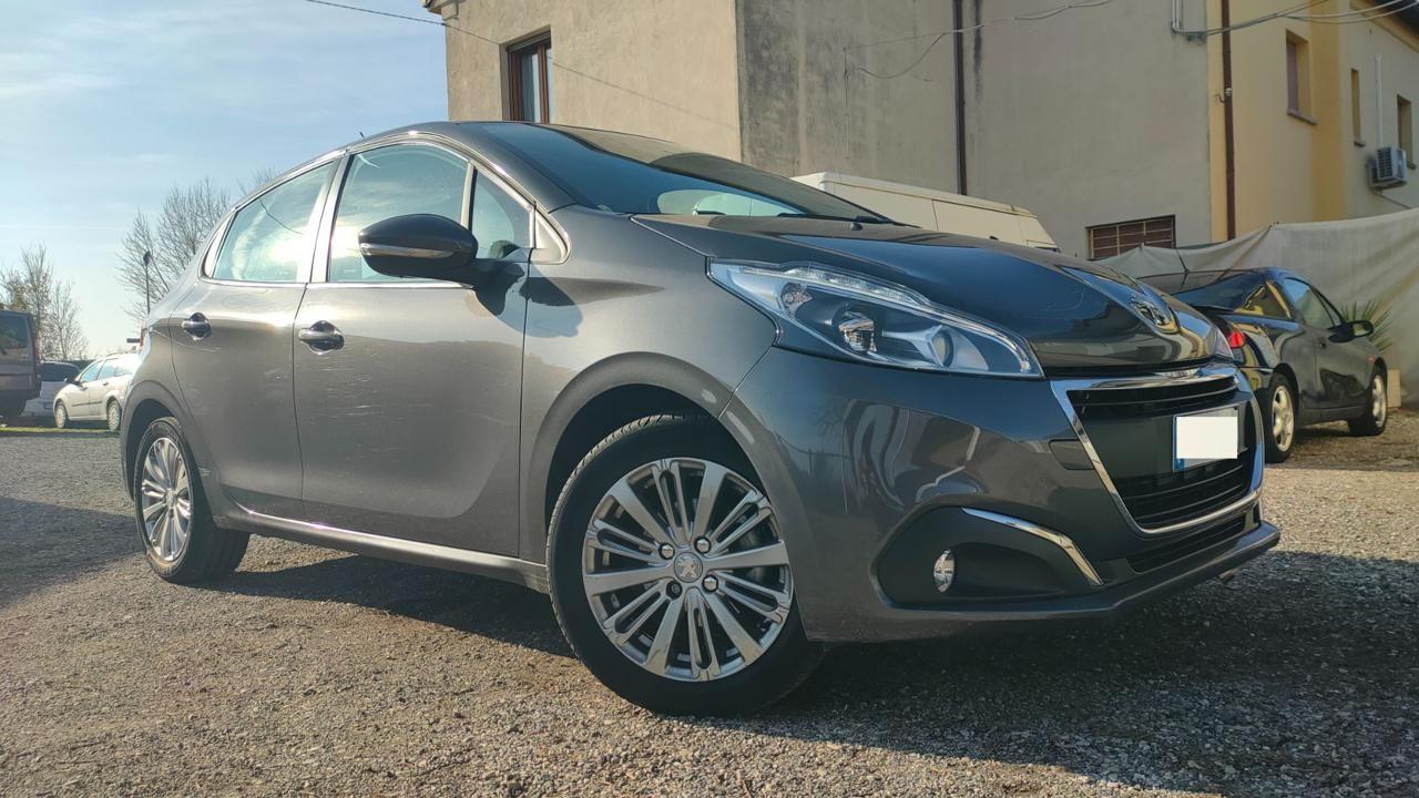 Peugeot 208 1.2 82CV BENZINA 5 porte Allure 58000KM