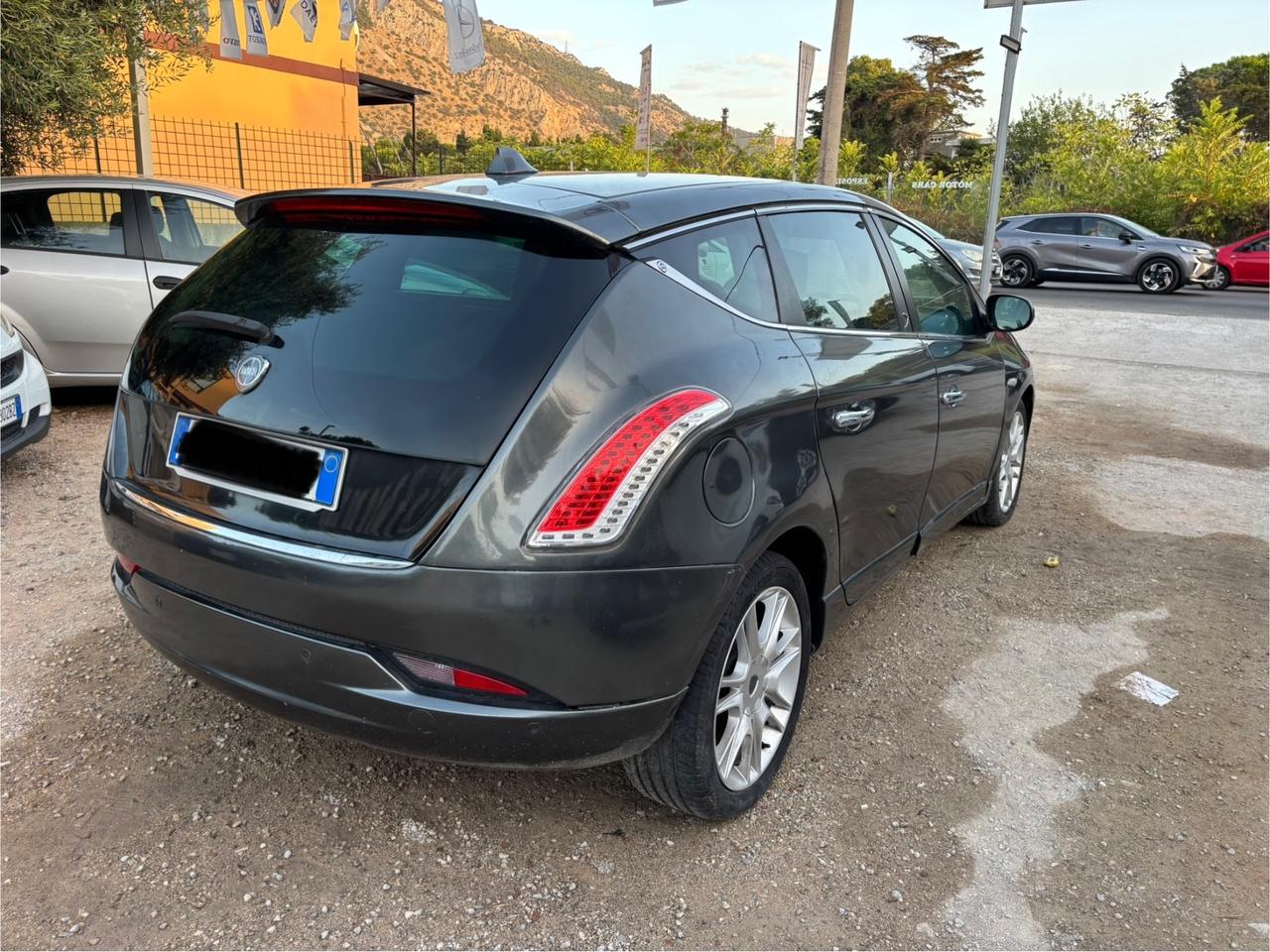 Lancia Delta 1.4 T-Jet 150 CV Argento GPL