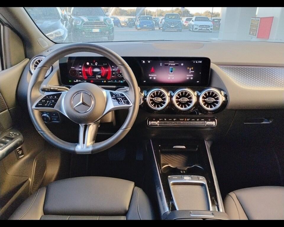 Mercedes Classe B 180 180 D Premium Plus AMG Line 8G-DCT