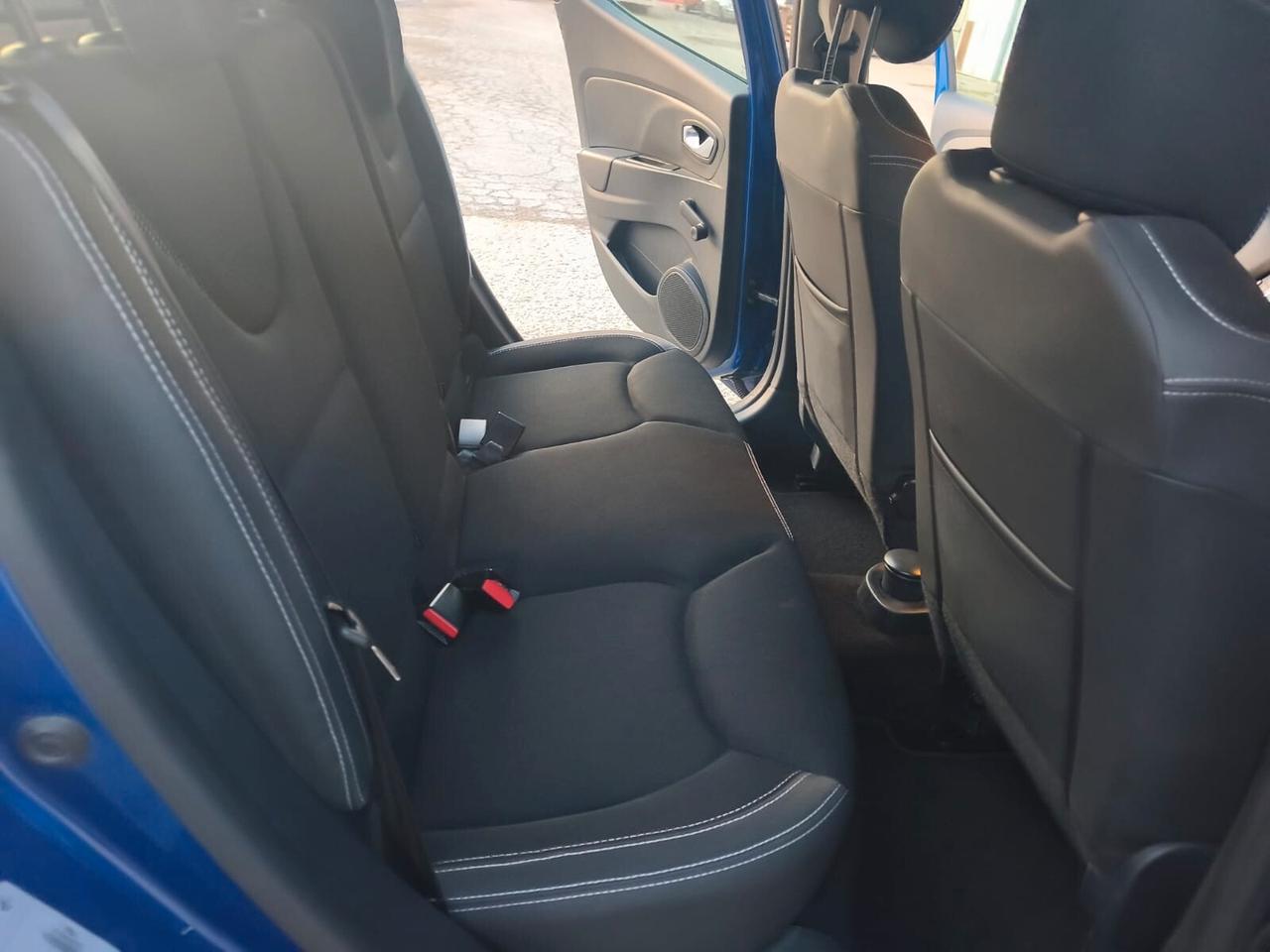 Renault Clio 2018---1.0 Benzina Neopatentati