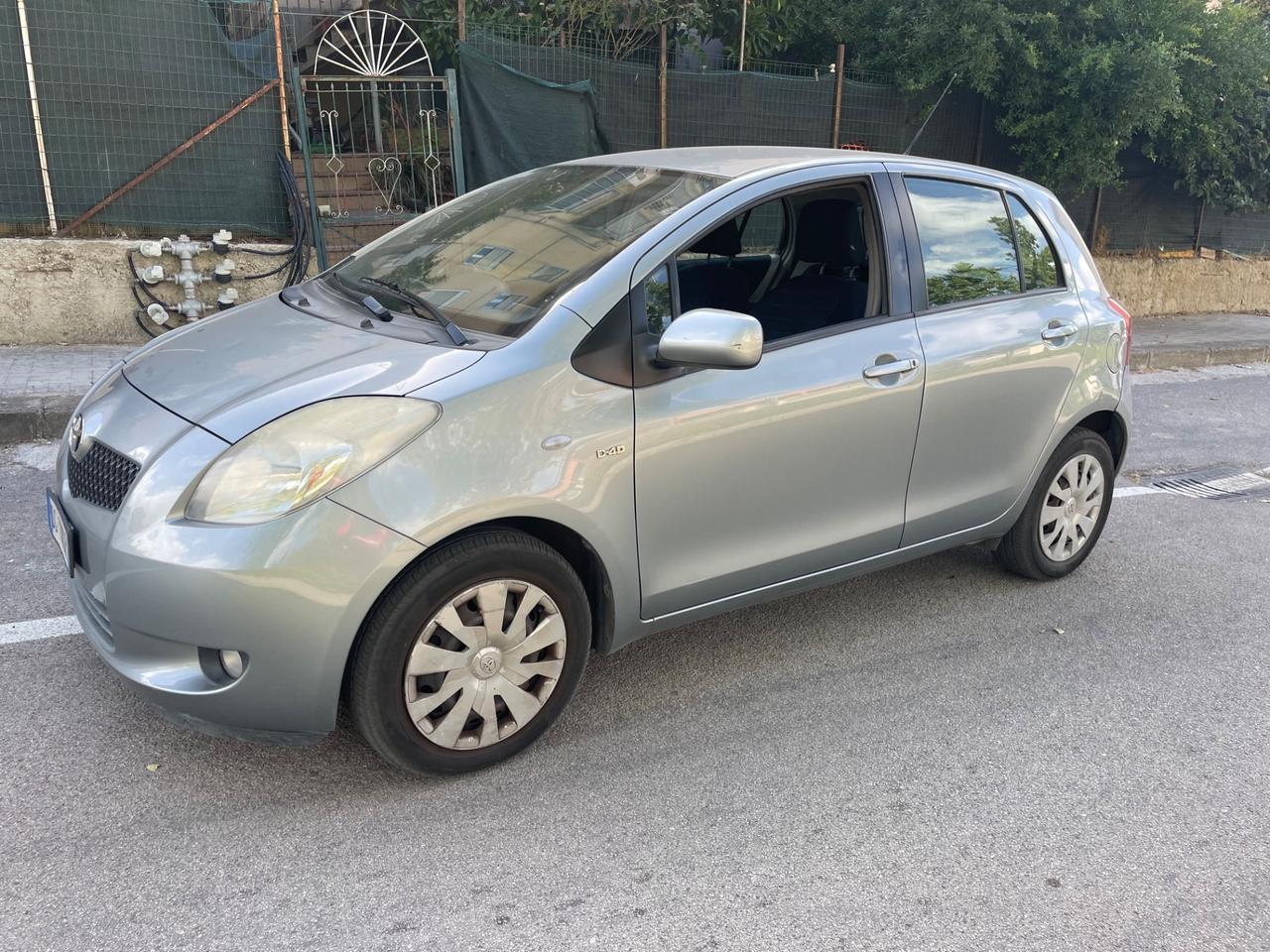 Toyota Yaris 1.4 D-4D 5 porte Sol