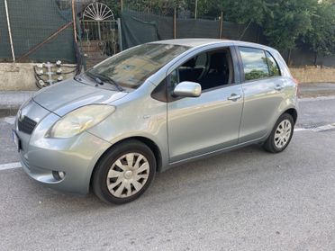 Toyota Yaris 1.4 D-4D 5 porte Sol