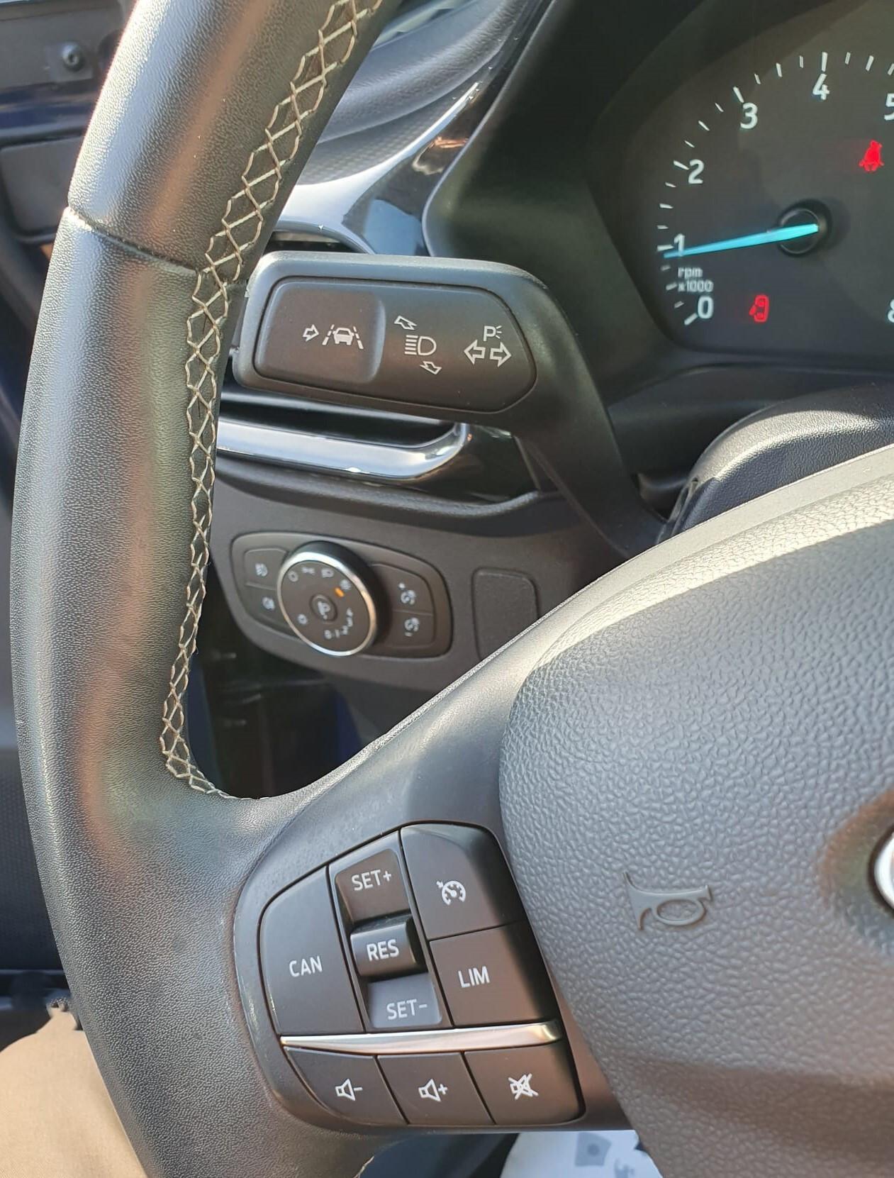 Ford Puma 1.0 EcoBoost Hybrid 125 CV S&S Titanium