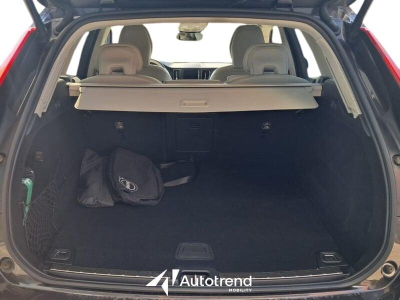 Volvo XC60 B4 197+14 CV AWD Automatica Mild Hybrid Diesel Plus Bright