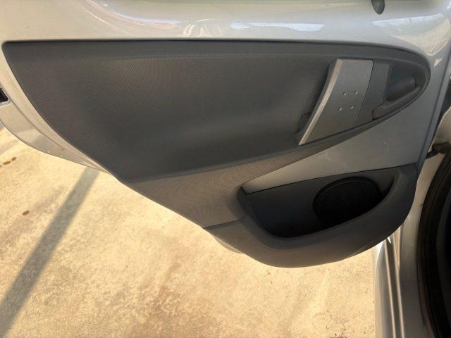 TOYOTA Aygo 1.0 12V VVT-i 5 porte OK NEOPATENTATI 5 PORTE