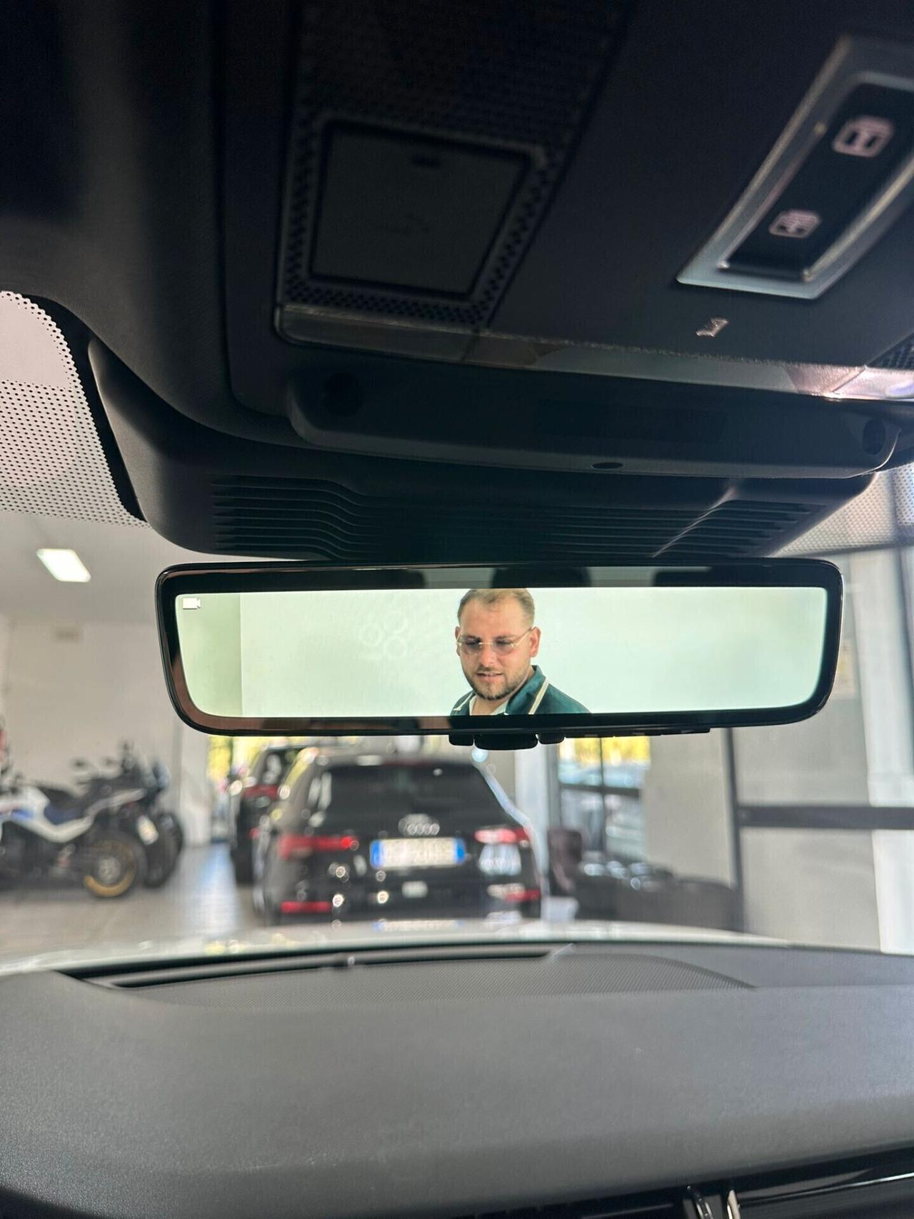 Range Rover Evoque 2.0D I4 165 CV AWD R-Dynamic HSE 2021