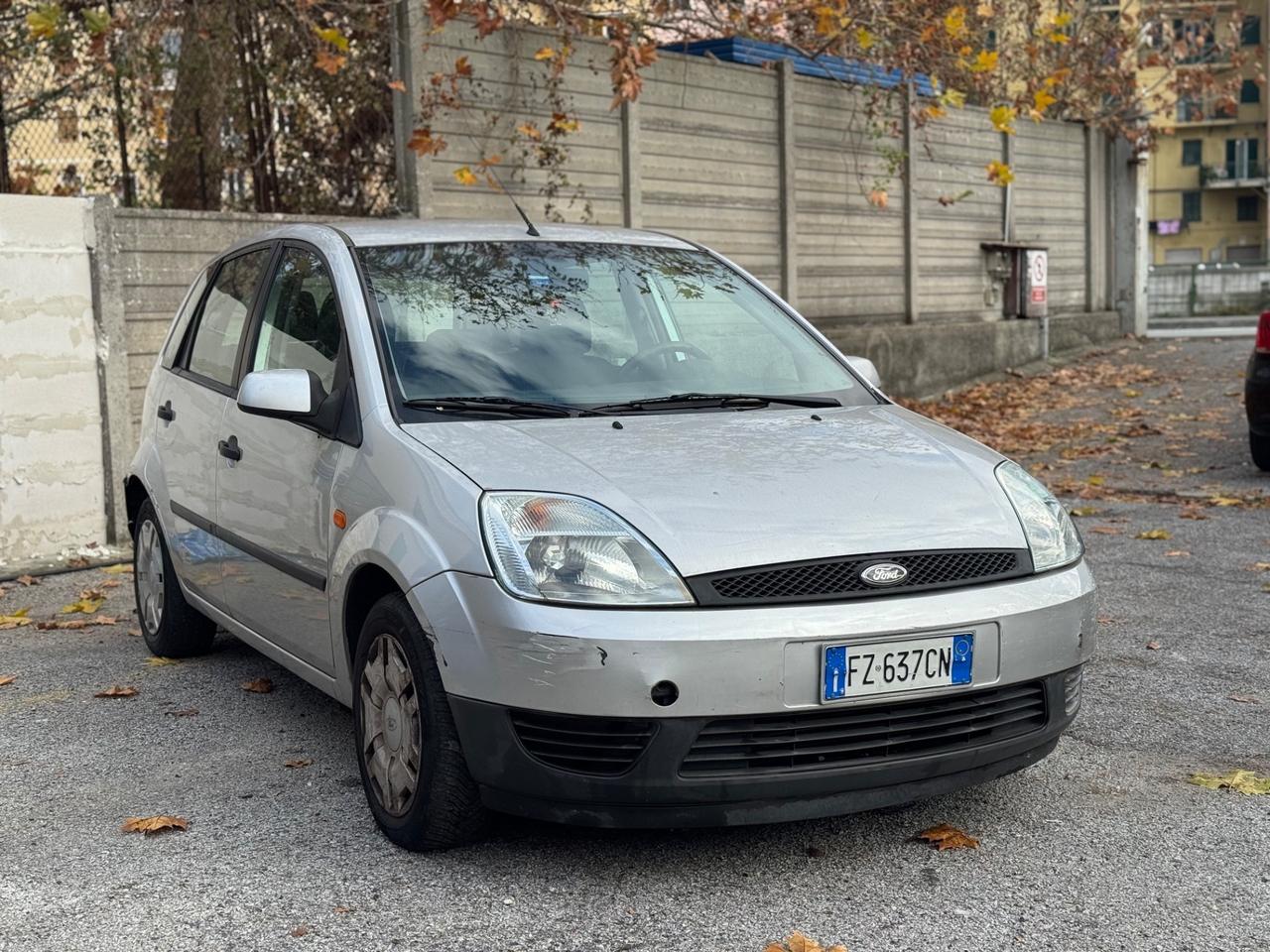 FORD FIESTA 1.2 BENZINA NEO PATENTATI KM REALI