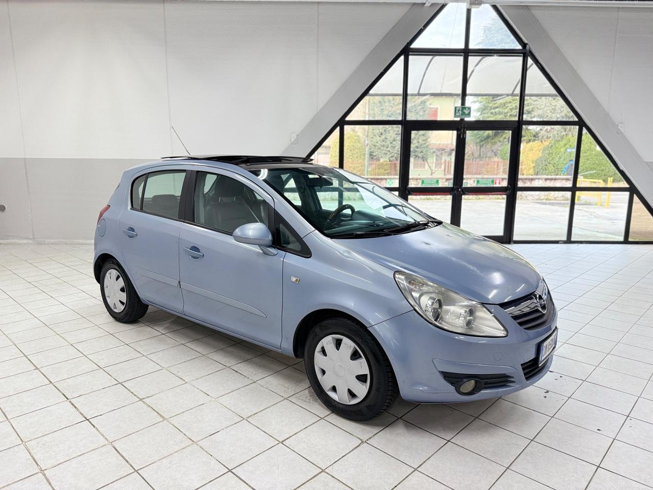 Opel Corsa 1.2 5 porte Easytronic Cosmo