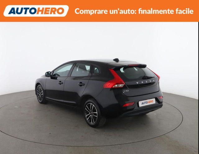 VOLVO V40 T2 Plus