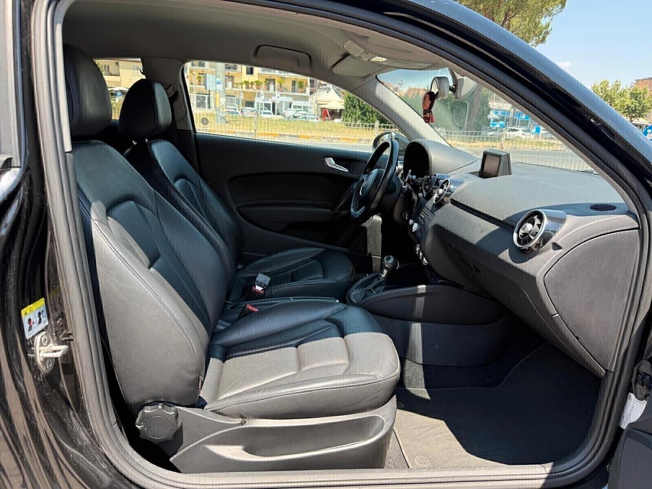 Audi A1 1.6 TDI S tronic Attraction