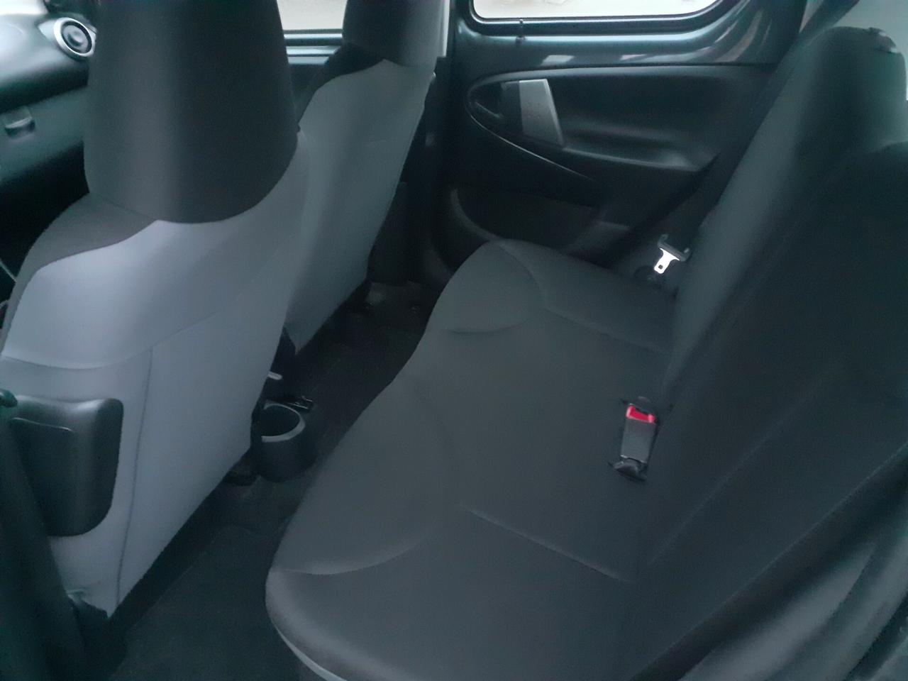 Toyota Aygo 1.0 12V VVT-i 5 porte Cool Soda Connect