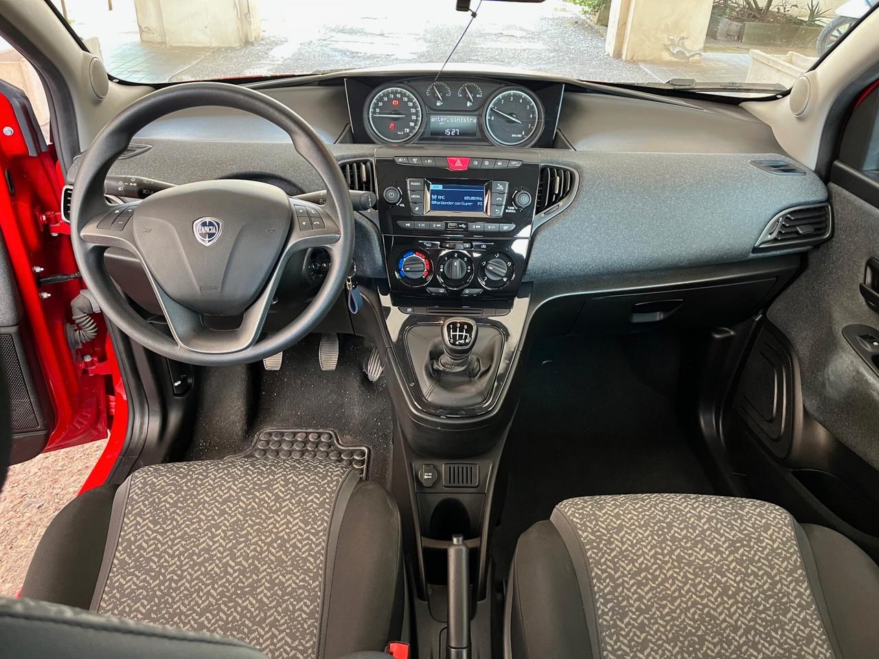 Lancia Ypsilon 1.0 FireFly 5 porte S&S Hybrid Silver Plus